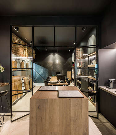 Showroom